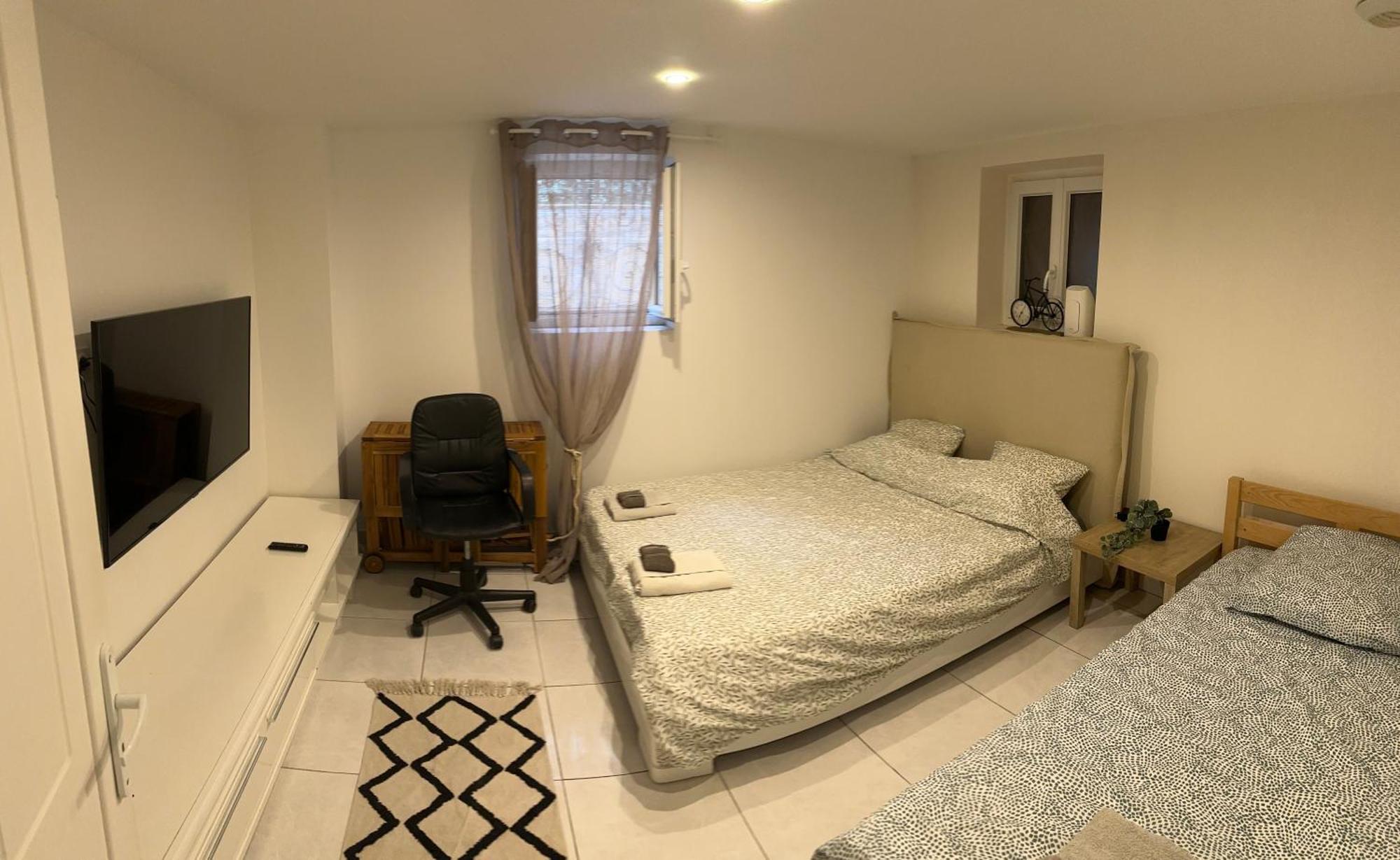 Jolie Appartement Nice Proche Mer Et Aeroport Une Chambre Plus Salon Avec Cuisine エクステリア 写真